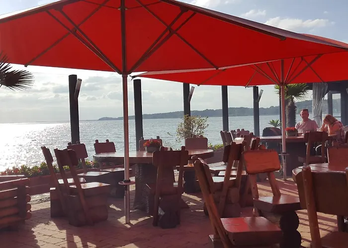 Daire Terrassenwohnung 